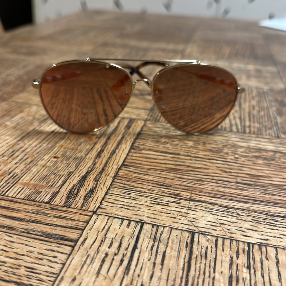 Burberry Sunglasses - Picture 2 of 5